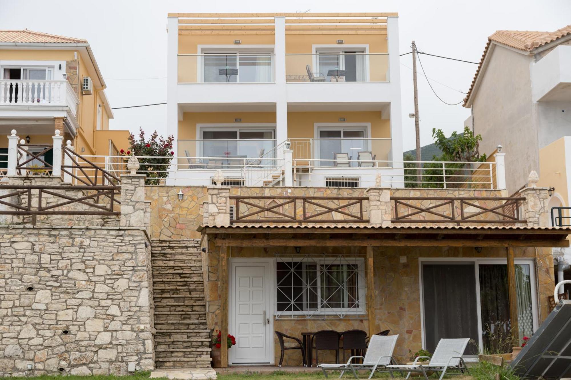 Laura Beach House Alykes  Dış mekan fotoğraf