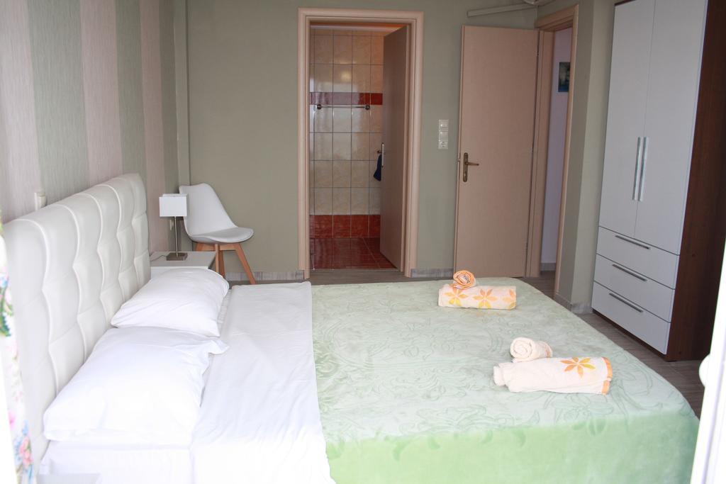Laura Beach House Alykes  Dış mekan fotoğraf