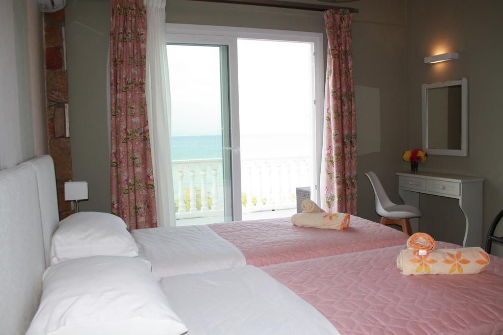 Laura Beach House Alykes  Dış mekan fotoğraf