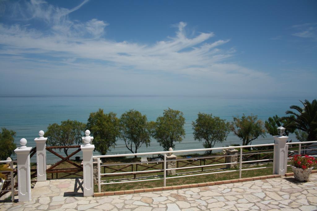 Laura Beach House Alykes  Dış mekan fotoğraf