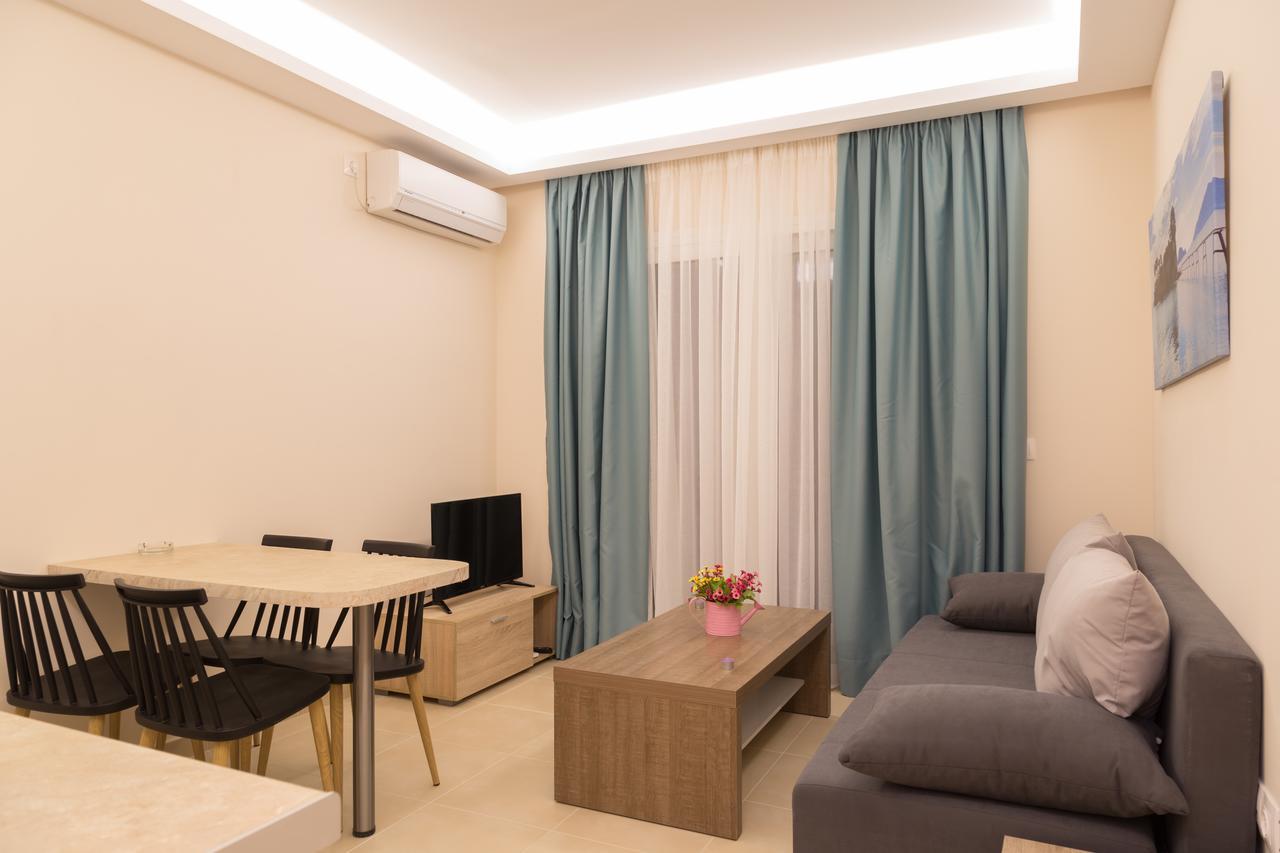Laura Beach House Alykes  Dış mekan fotoğraf