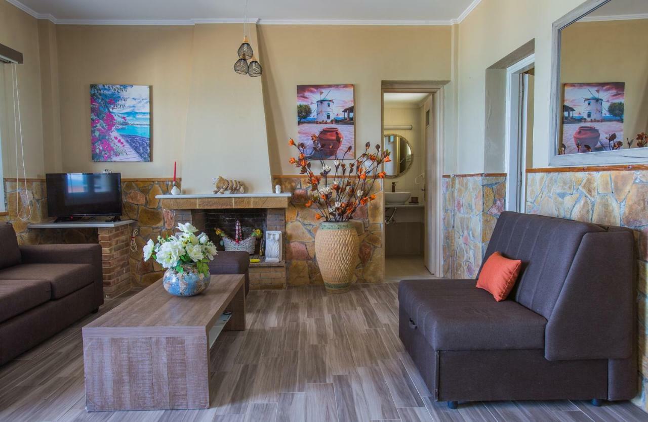 Laura Beach House Alykes  Dış mekan fotoğraf