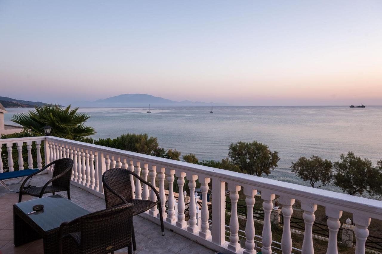 Laura Beach House Alykes  Dış mekan fotoğraf